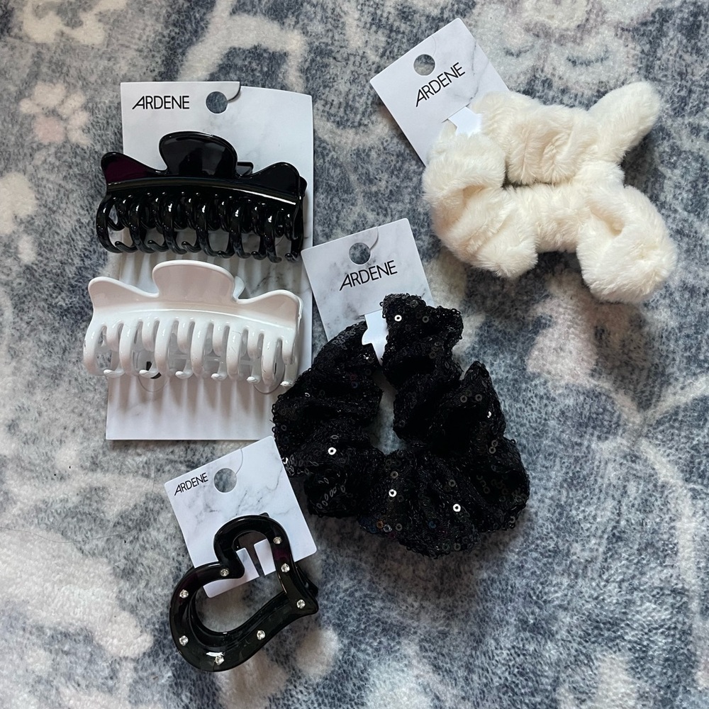 ARDENE 4 pack hair accessories